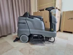 B 90 R Ride-On Floor Scrubber - Image 8