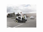 SW 5500 Battery Operated Industrial Riding Floor Sweeping Machine - Image 3