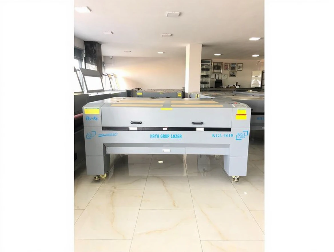 096c7z75phrma0ctsm4b0478hw Kgl-1610 Single Head Laser Cutting Machine - Image 1