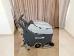 530mm (40/40 Liter) Pusher Floor Washing Machine - Image 2