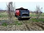 Garden Type Solid Fertilizer Spreading Trailer - Image 3