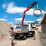 990 Kg (9.7 Mt.) Vehicle Mounted Folding Boom Mobile Crane