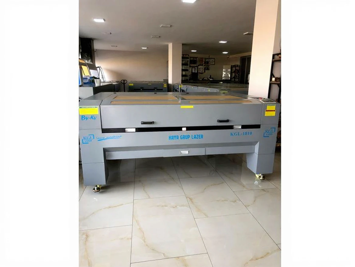 128nmwe0vdrme0ctsmxb4kcfa0 Kgl-1810 Single Head Laser Cutting Machine - Image 1