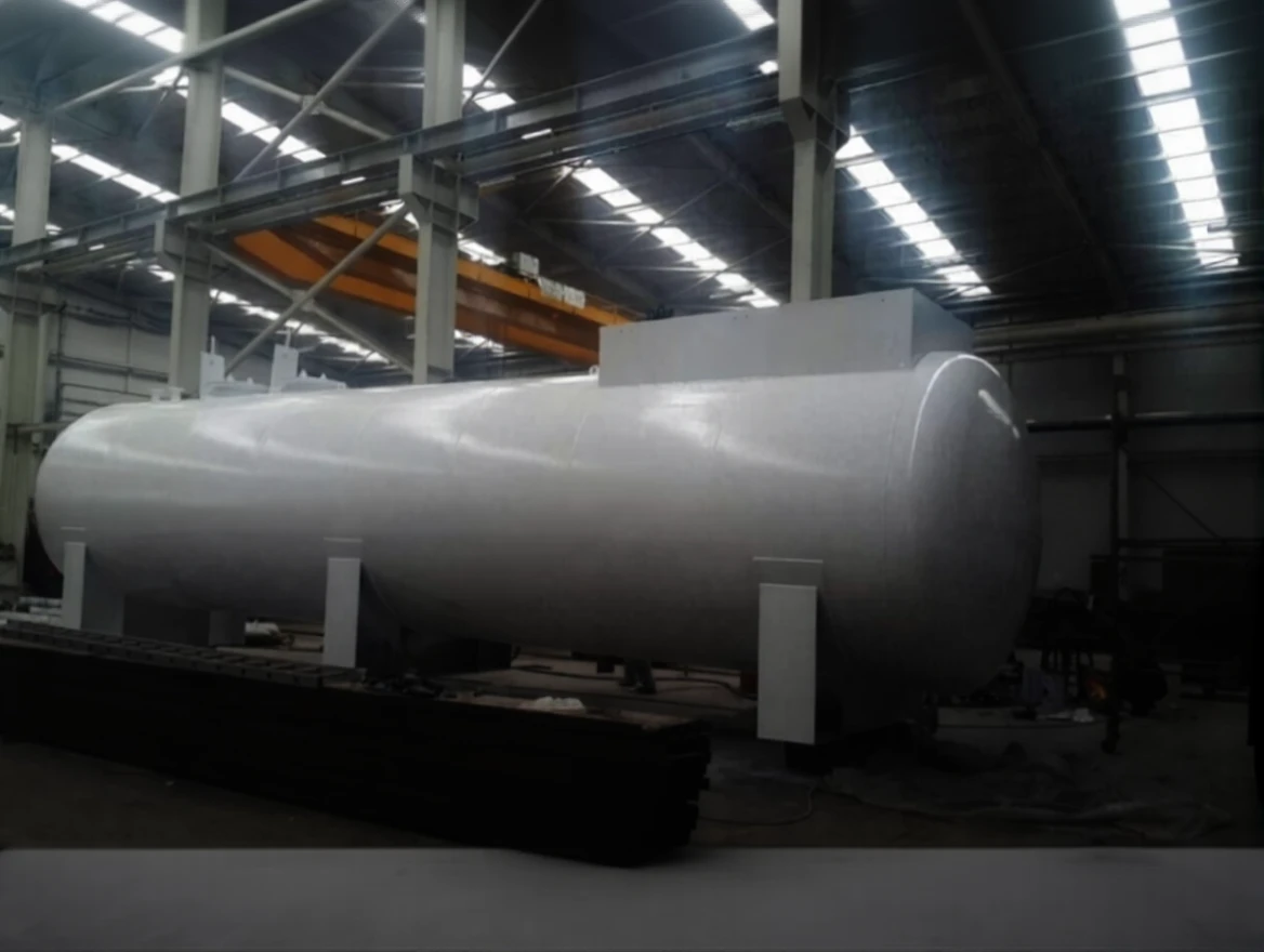 14s66n8hdsrmt0cvy6q9ethn0w Custom Production Fuel Tank - Image 1