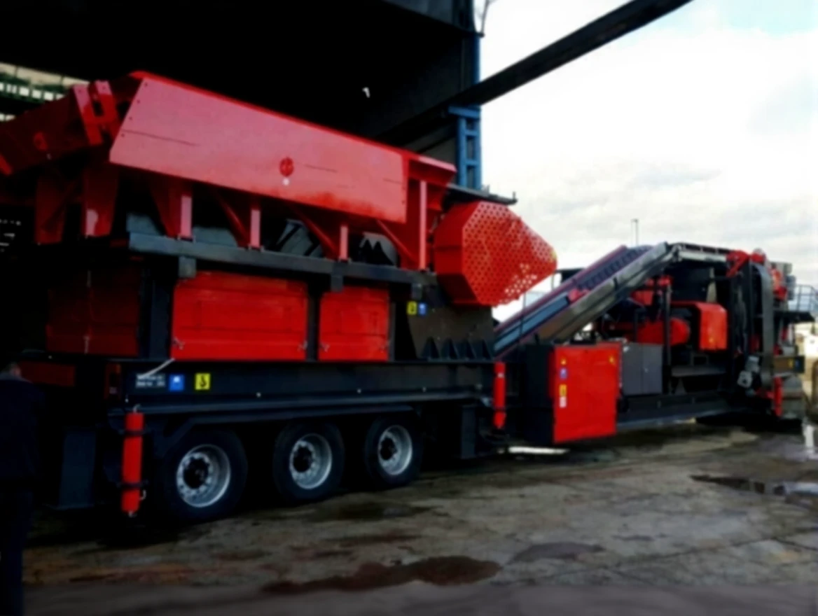 2ky06f0r6nrmy0cvb68b7c77y4 190 Ton / Hour Mobile Crushing Screening Plant - Image 1