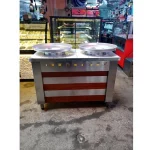 Double-Legged Mussel Shawarma Table