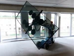 820 Kg Capacity Wheeled Glass Handling Robot - Image 3