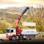 8900 Kg (27.2 Mt.) Vehicle-Mounted Folding Boom Mobile Crane