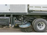 Truck Mounted Mechanical Road Sweeping Machine with 4.5 M³ Garbage Capacity - Image 8
