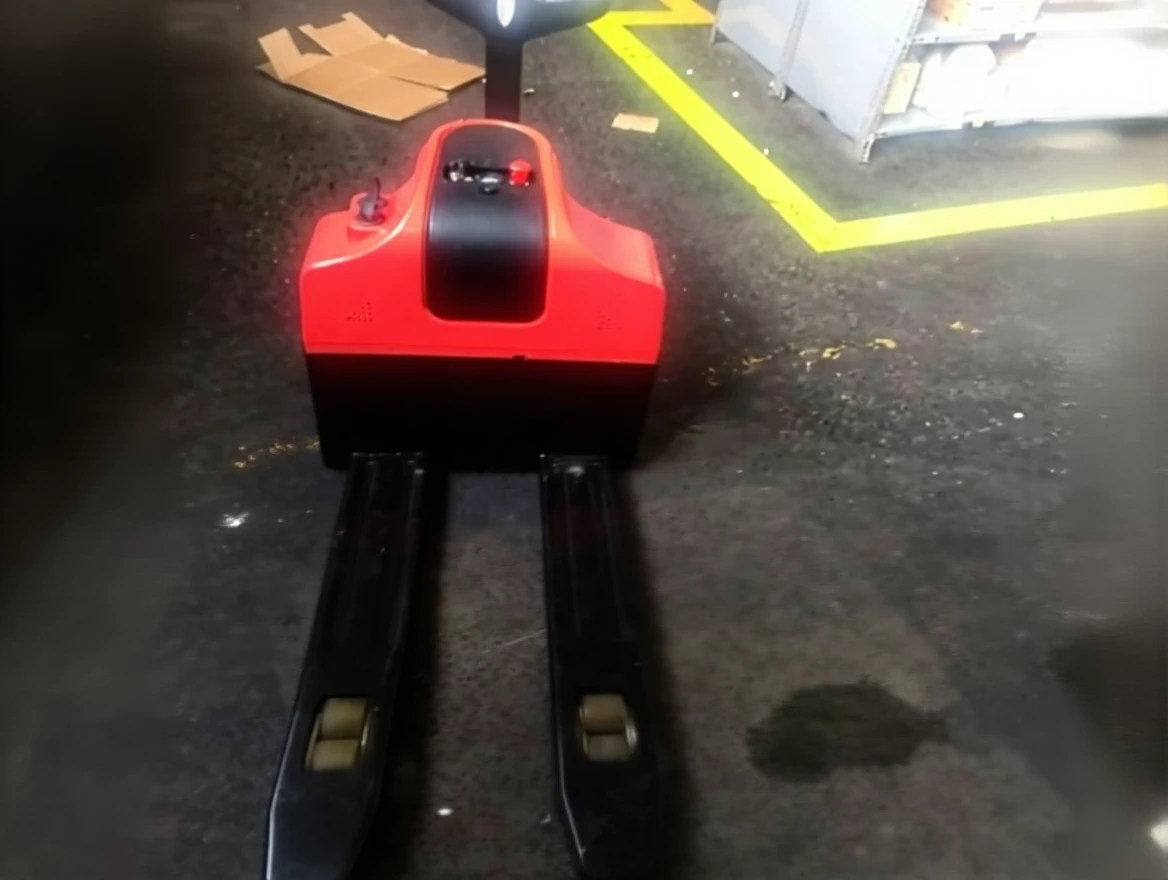 4r17czas0xrmr0cvbx2bzb5bqg 1500 Kg Fully Electric Pallet Truck - Image 1