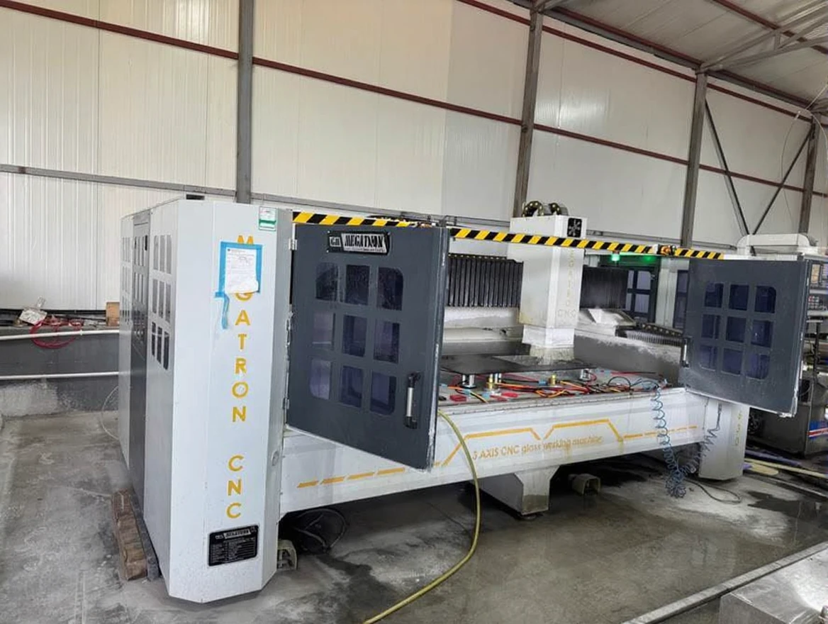 4rfxf7dnaxrma0cv3k285at9zm 3 Axis CNC Glass Grinding Machine - Image 1