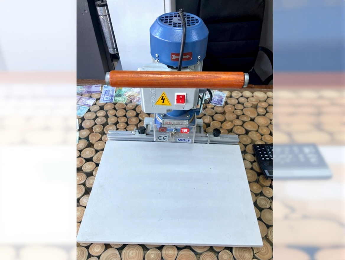 4rjkex42fdrme0ctmmrvjsfaxr Aswood (Wolf) Stone Hinge Slotting Machine - Image 1