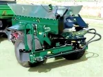 Topdresser Grass Truck Mounted 2.5-12 M Grass Top Dressing Machine - Image 12