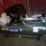 300 Liter, 12 Bar 5.5 Hp Domestic Engine Zero Guaranteed Compressor