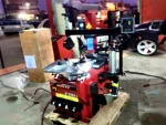 Unit U226 A Shock-Absorbent Tire De-mounting Mounting Machine - Image 10