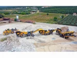 Mobile Tracked Jaw Crusher with Vibrating Screen Stone Crushing Plant