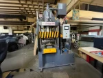 200 Ton Hydraulic Press