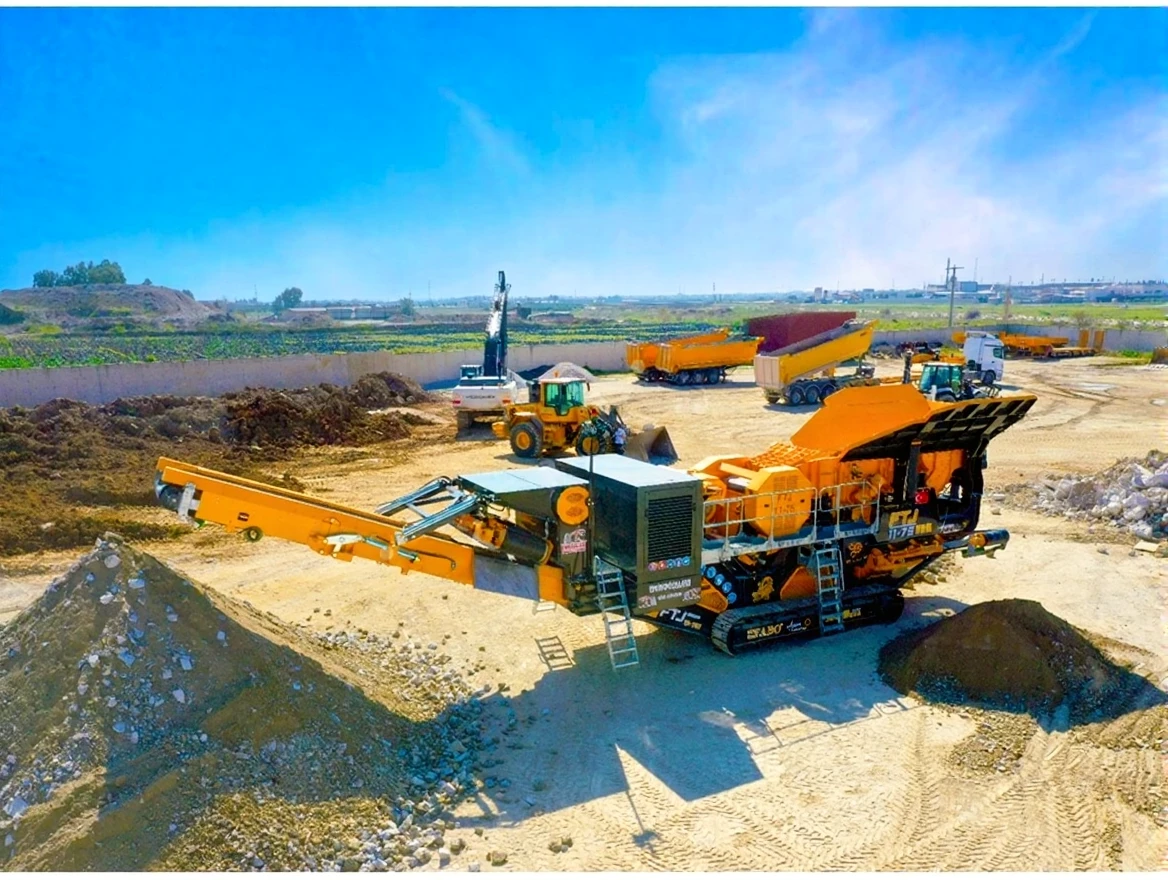 8nbwkvpm69rmw0cvb0trwr0dzg 150 - 300 Ton / Hour Mobile Jaw Crusher - Image 1