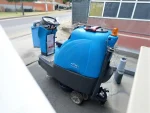 Riding Type BRX 1500 Floor Cleaning Machine Rental - Image 3