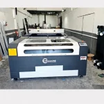 135x200 cm Double Head Advertising Laser Cutting and Engraving Machine