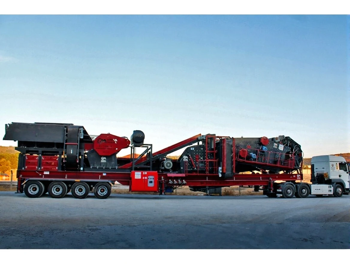 a6eahs8rnxrmr0cvaw792a8v00 Mobile Crushing and Screening Plant with a Capacity of 180-250 Tons/Hour - Image 1