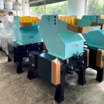 Plastic Crushing Machine with 350-450 Kg/H Capacity