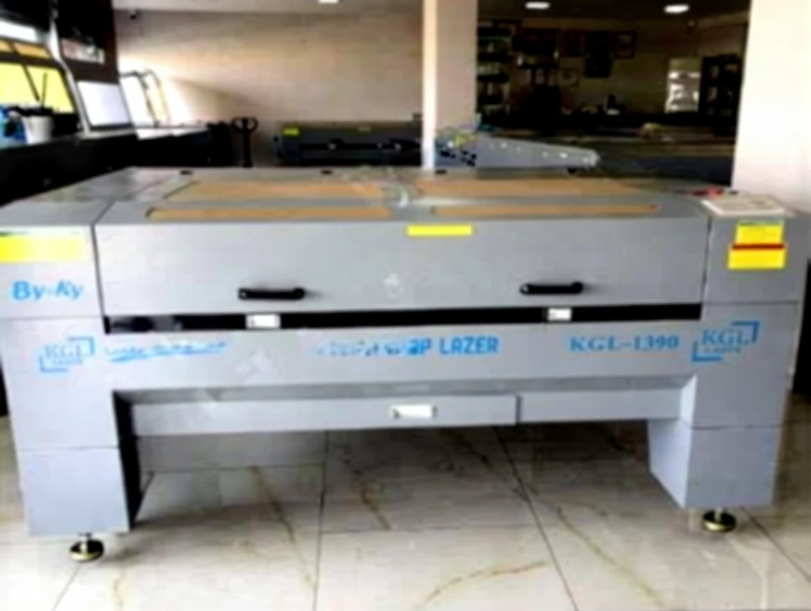ah3y5aspj1rmc0ctsps9mqd5y8 90x130 cm Double Head Co2 Laser Cutting Machine - Image 1