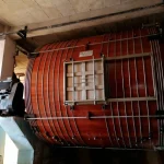 Center Top Chroming Leather Handling Cabinet