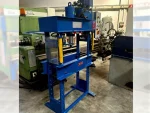30 Ton Automatic Hydraulic Press - Image 5