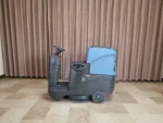 Battery-Powered Riding Floor Cleaning and Washing Machine - Image 8