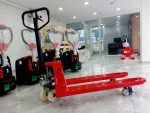 2.5 Ton Cast Iron Pump Manual Pallet Truck(2) - Image 8