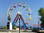Rotating Ferris Wheel for 48 Persons with 12 Cabins - Image 2