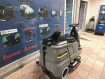 Karcher B 90 Ride-On Floor Cleaning Machine - Image 2