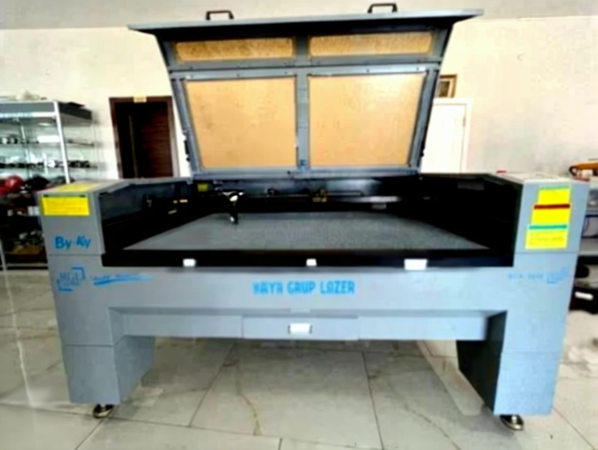 f7vpaf478xrmc0ctsp8vbar6h4 100x160 cm Double Head Co2 Laser Cutting Machine - Image 1