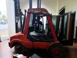 Standard Forklift with Perkins Engine Hydrostatic Diesel - Image 2
