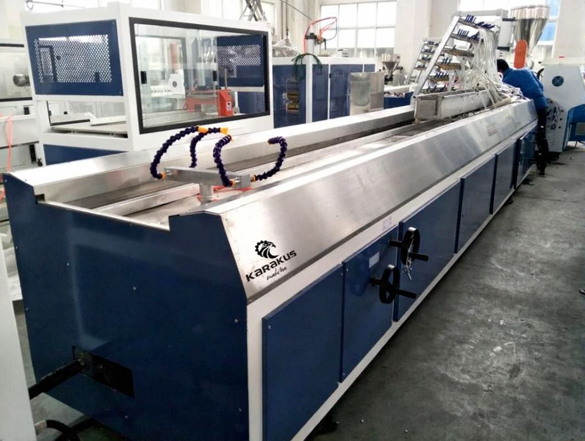 gtbyxpz9qxrmw0cvrw6818a22w 200 / 250 Kg Conical Twin Screw Plastic Pvc Profile Extruder - Image 1