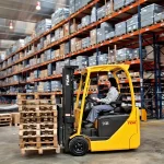 1600 Kg (3 - 7 Metre) Electric Forklift