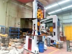 Fröhlich H Type 400 Ton Capacity Eccentric Press Machine - Image 3
