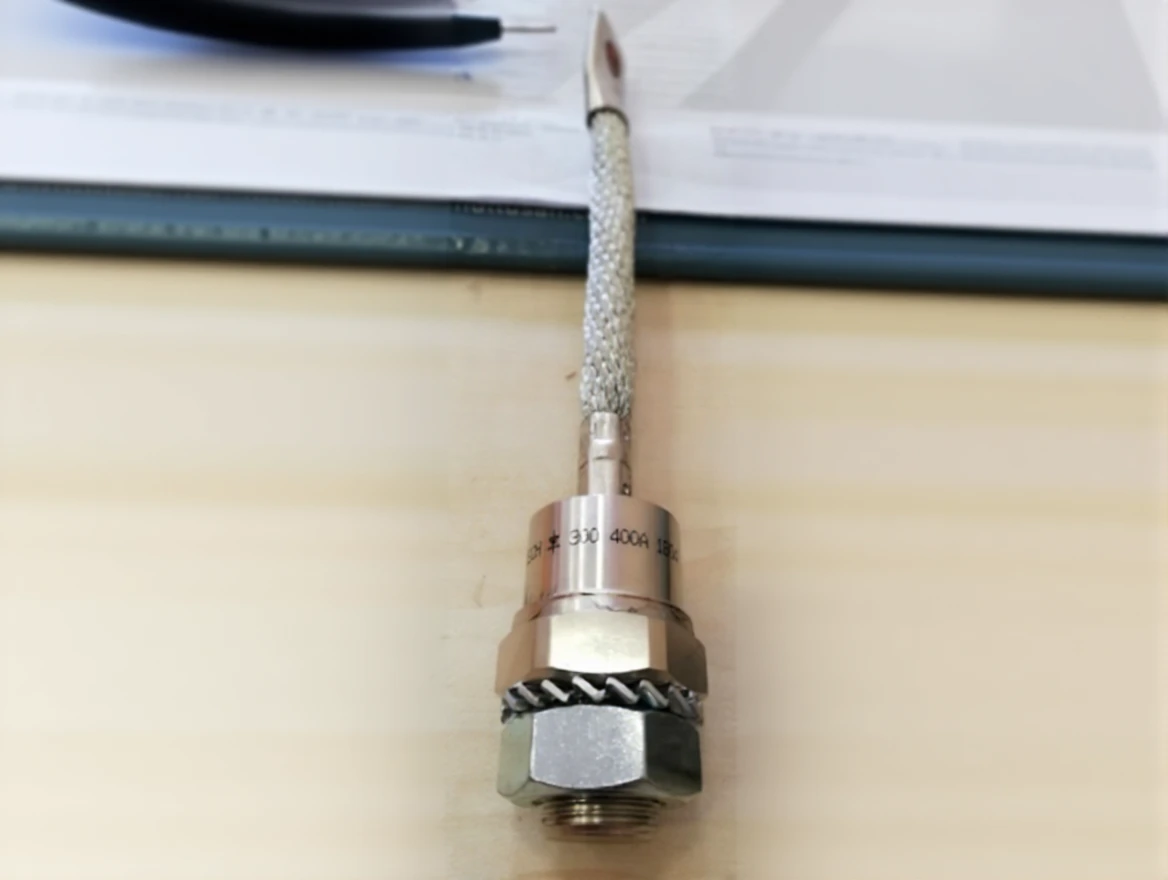 jfw6evtr89rma0ctvqba1yg0c0 300UR40 (300 Amper) 400 Volt Stud Diode - Image 1