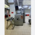 Meat Grinder with 160-200 Capacity