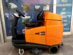 Taski Swingo 4000 Rental Rider Floor Scrubber - Image 4