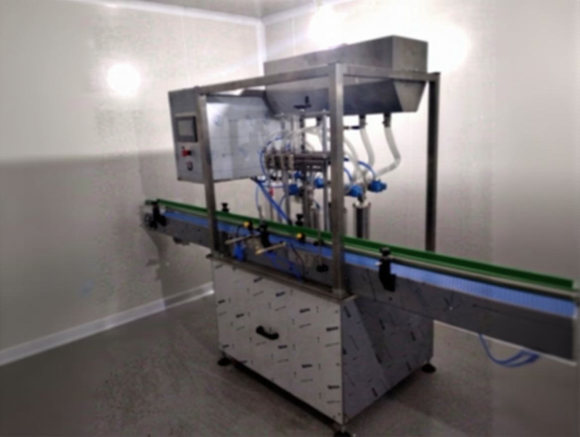 mgm5ydpnz5rma0ctnrcvr464rc 1000-5000 Ml 8 Nozzles (800-2500 Pieces / Hour) With Stainless Automatic Liquid Filling Machine - Image 1