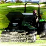 CR-7 Removable Type Grass Top Sand Spreading and Material Loading Unloading Machine