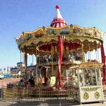 50-Person Lm 1016 Carousel with Horses