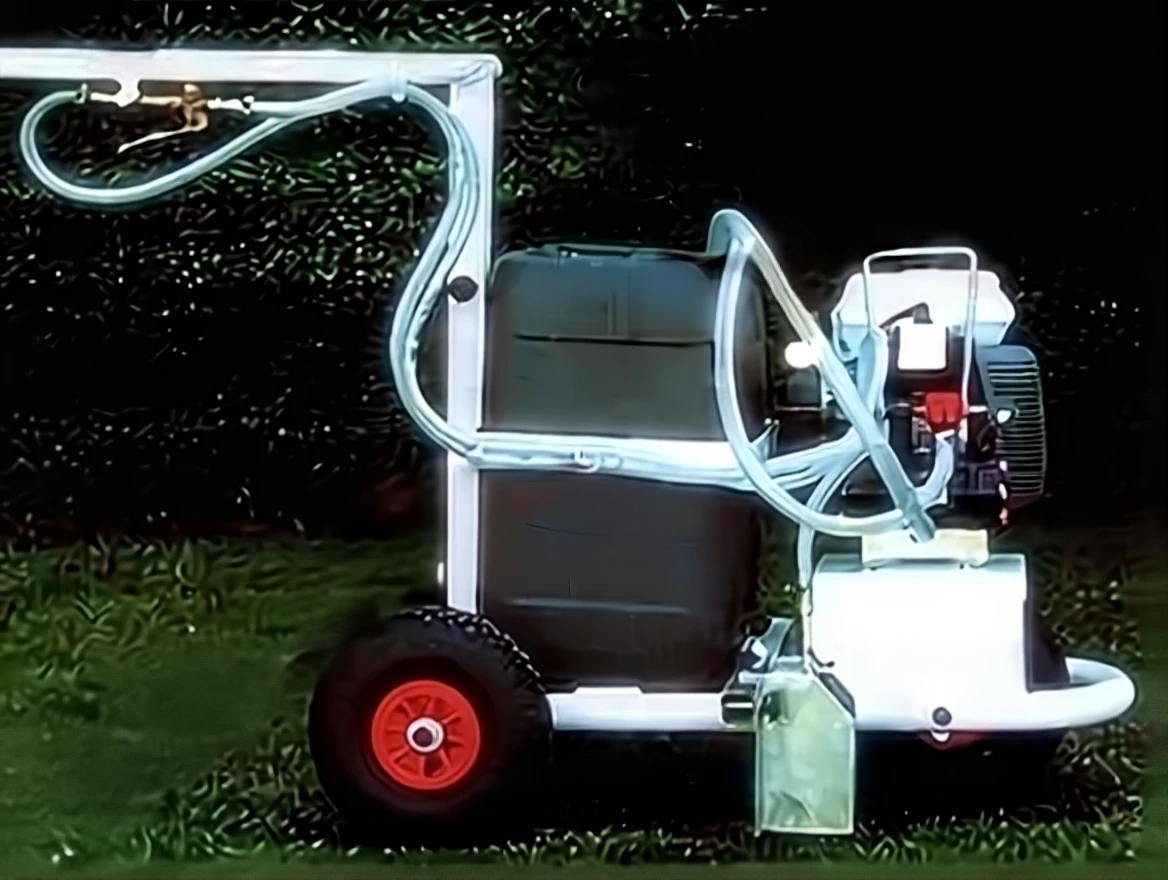 nv3n2dv46nrme0ctscks5awqam 25 Litre Motor Pumped Soccer Field Line Marking Machine - Image 1