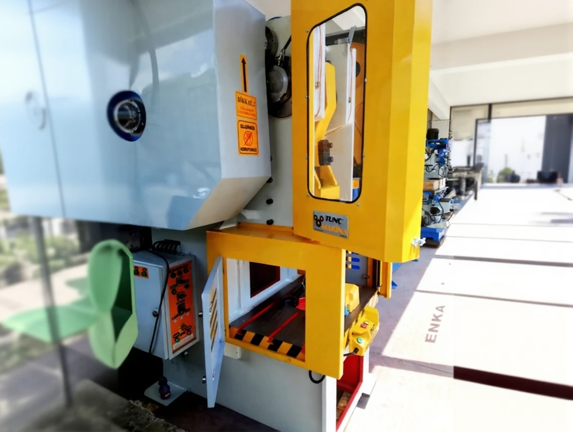 p00k9dzdynrmr0cvef8r5r5vxw 120 Ton Pneumatic Eccentric Press Machine - Image 1