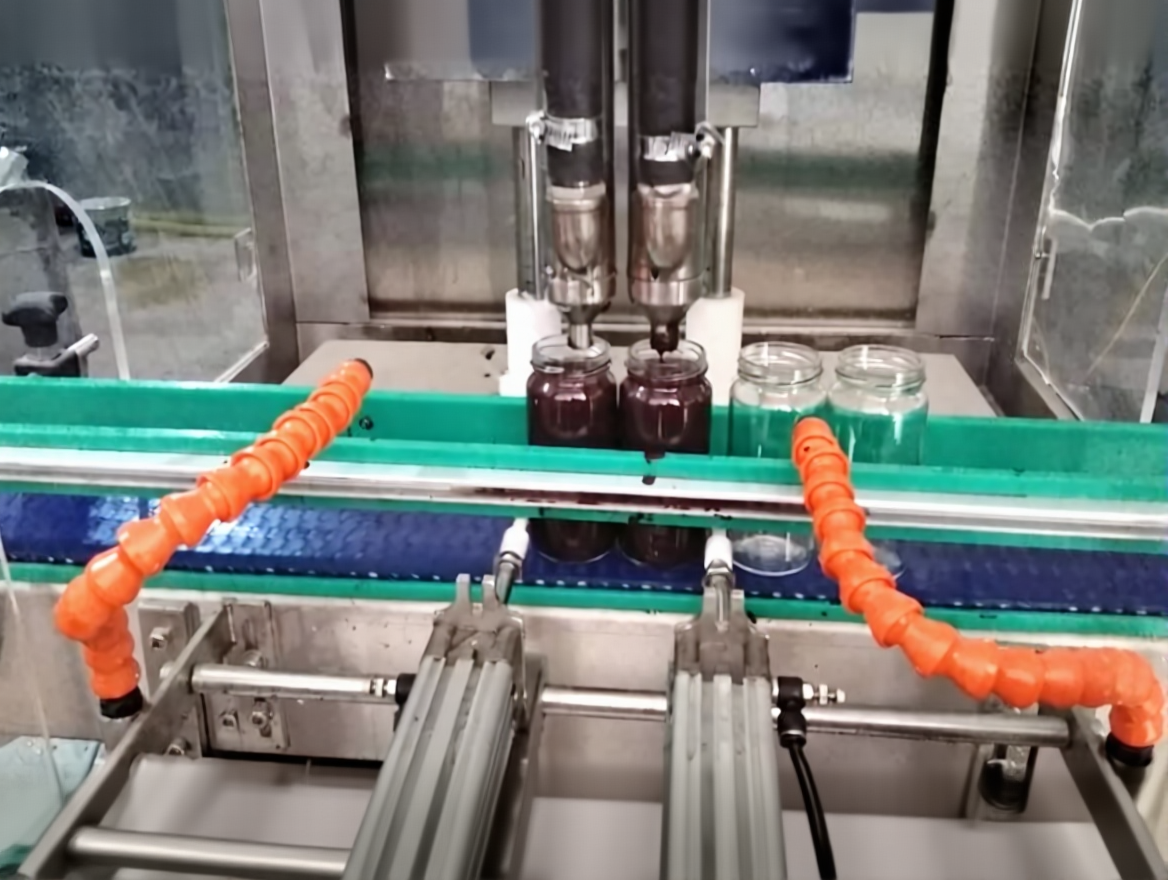 pjbqhp68mxrm80ctnw0azdwgc8 2 Nozzle Flow Meter Jam Molasses Pomegranate Sour Product Liquid Filling Machine - Image 1