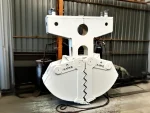 Covered Crane Bucket - Image 4