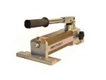 700 Bar Aluminum Hydraulic Hand Pumps - Image 3