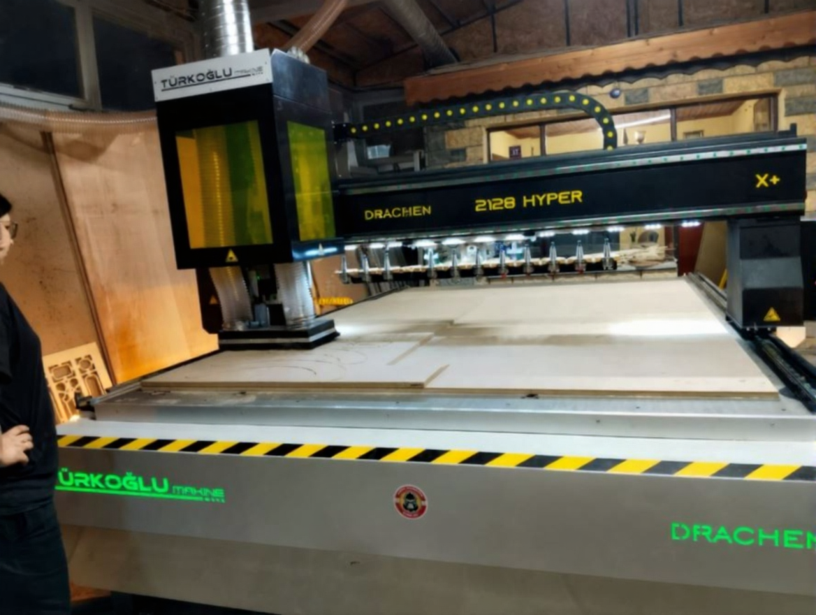 sj4619b9qnrmc0ctm80tcvt93c 210x370x20 cm Wood CNC Router - Image 1